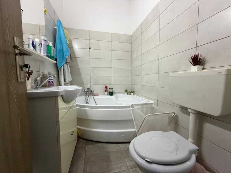 Apartament 2 camere tip Studio Independentei